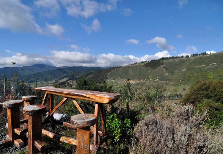 66 Rayners Road Hira_8