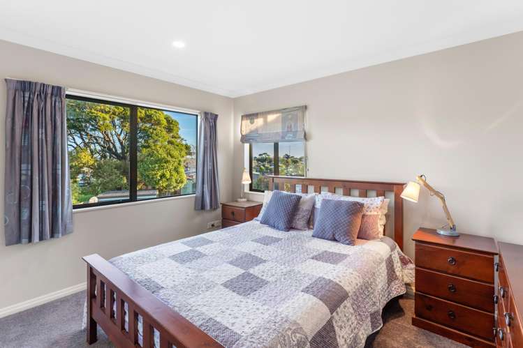 14 Nugget Grove Raumati Beach_18