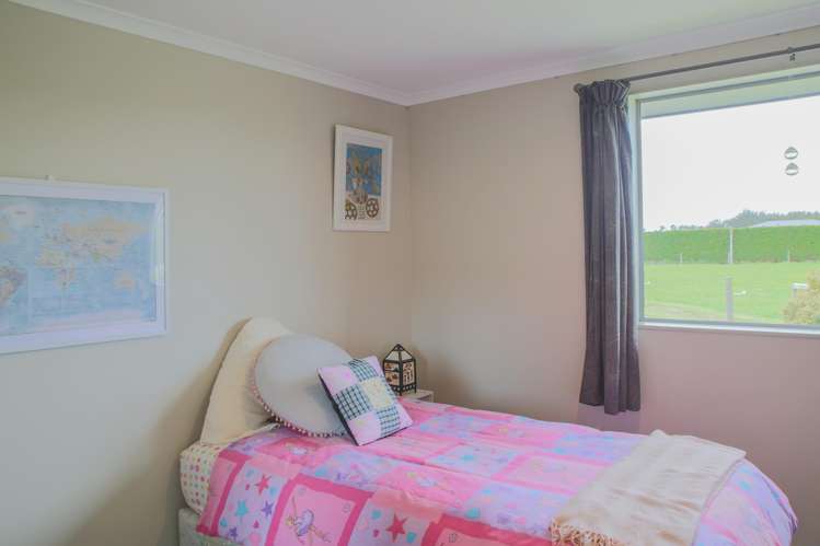 166 Wilcox Road Seaward Bush_26