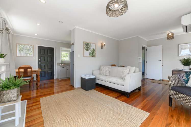 32 South Lynn Road Titirangi_6