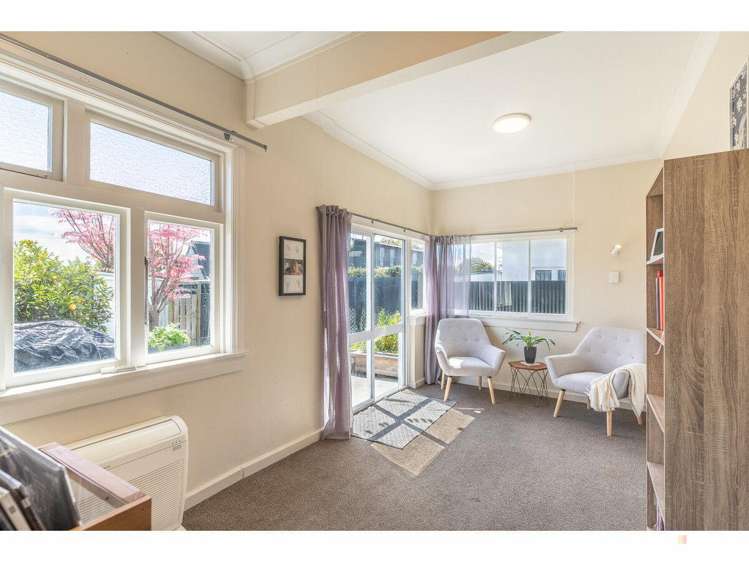 19 Raymond Street West End_12