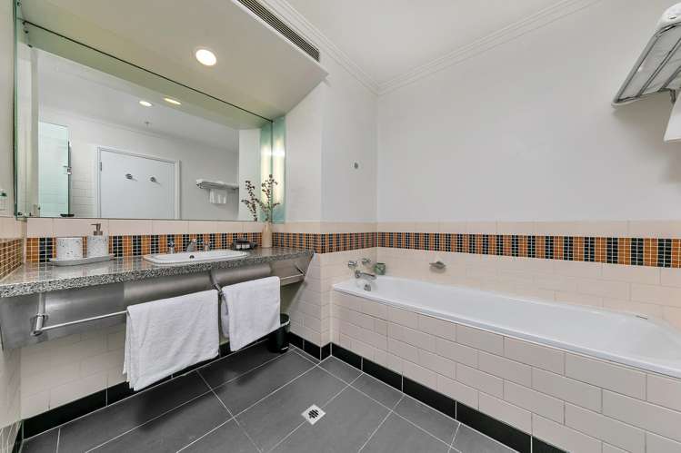 417/35 Hobson Auckland Central_6