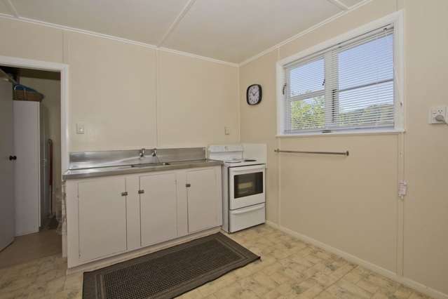 2/37 Atiawa Crescent Waiwhetu_3