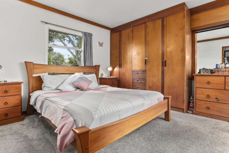 1 Pokapu Street Titirangi_12