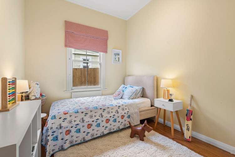 12 Rixon Grove Mount Victoria_7