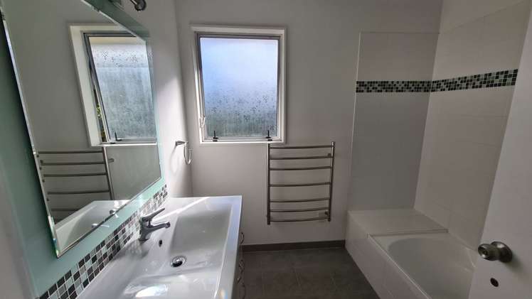 2/146 Glamorgan Drive Torbay_11