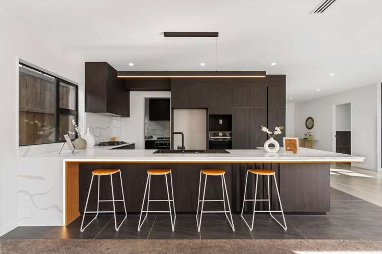 79 Michael Bosher Way Flat Bush_2