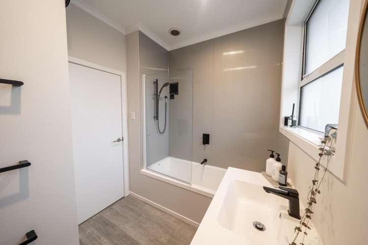 136 Chelmsford Street Windsor_11