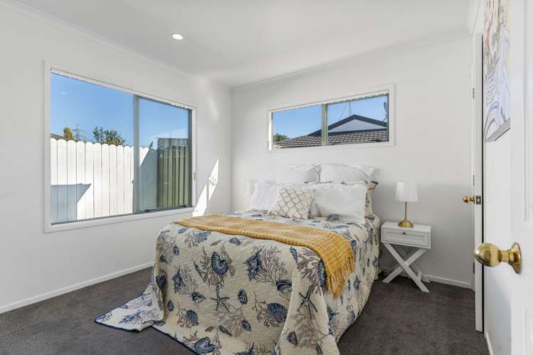 8 Anton Place Takanini_12