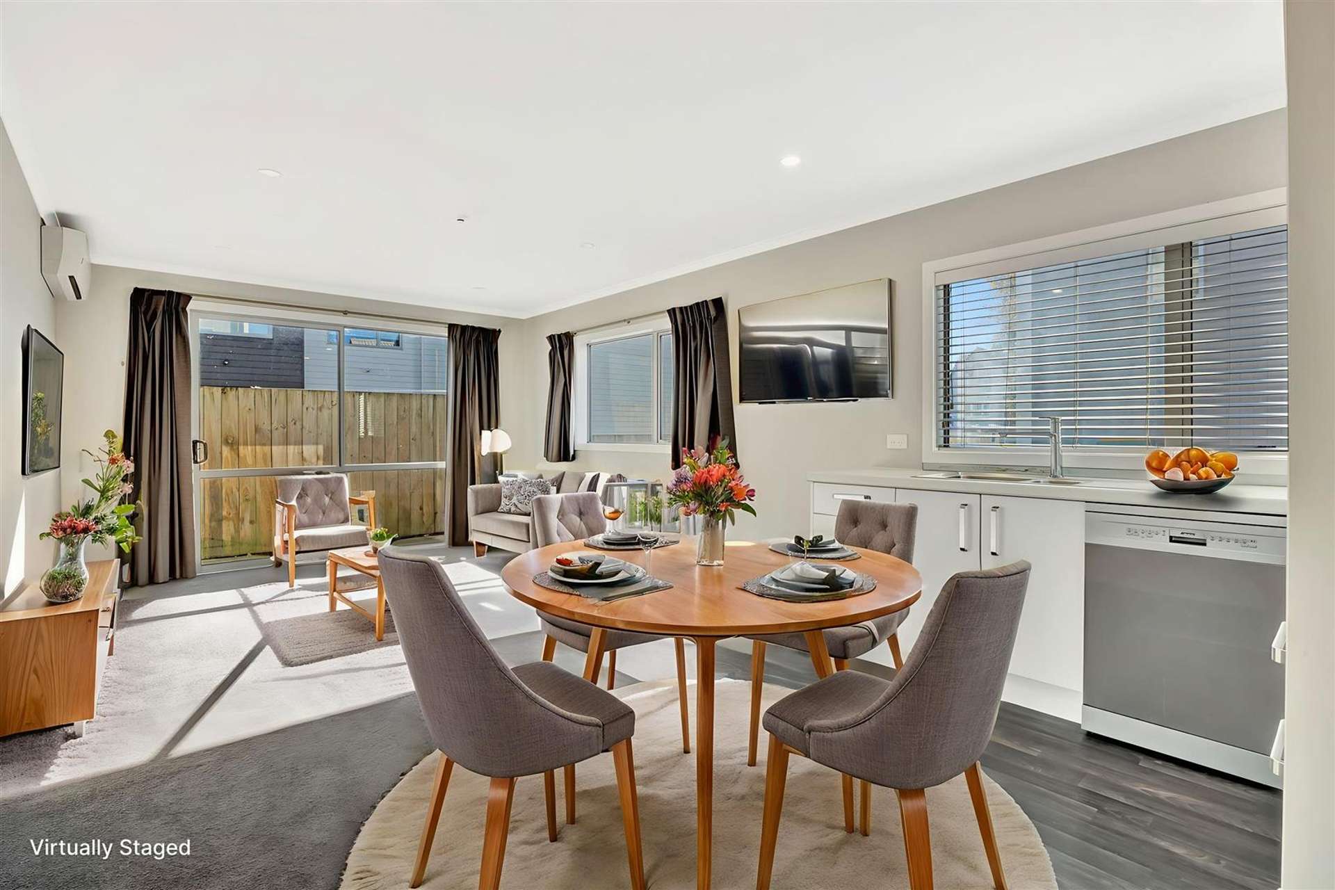 2/16 Hammond Street Hamilton Central_0