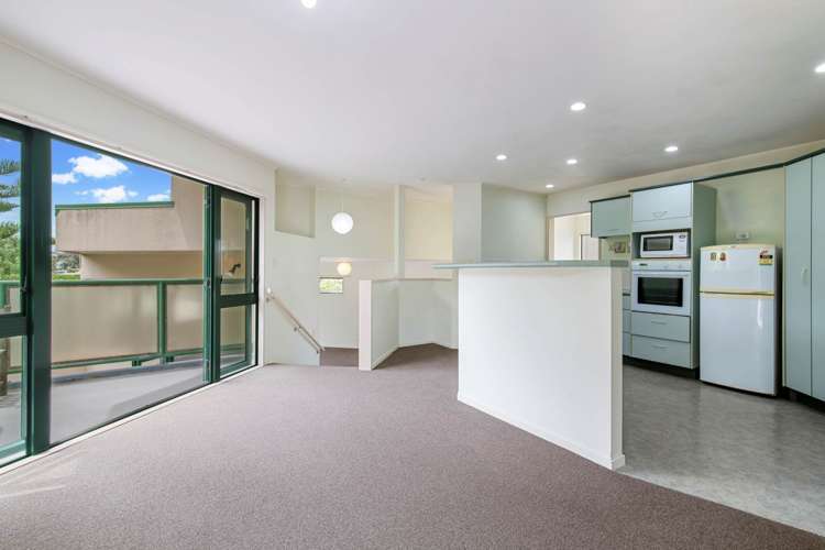 12a Kiteroa Terrace Rothesay Bay_2