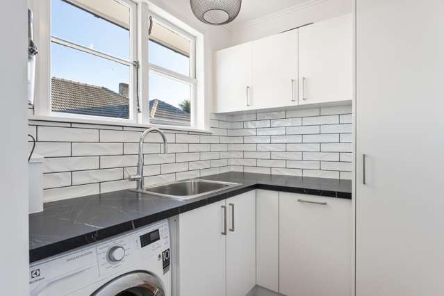 21 Hadfield Crescent College Estate_3