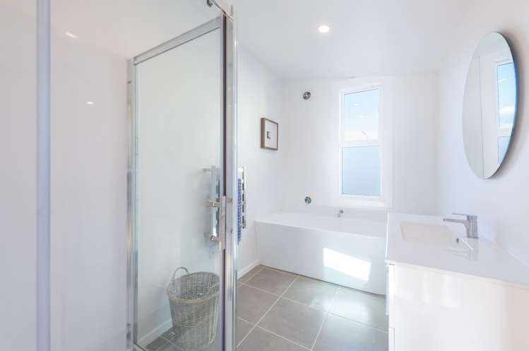 136 Saint Vincent Street Toi Toi_14