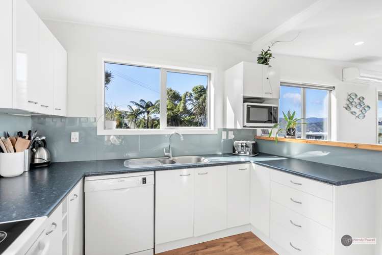 73 Miromiro Road Normandale_6