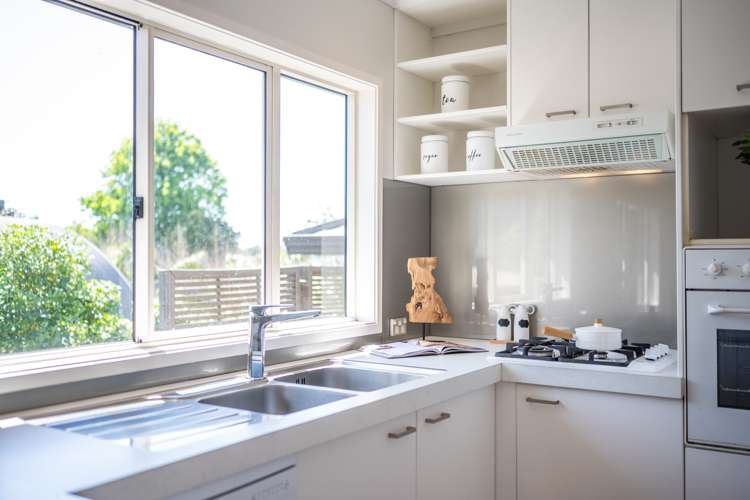 30a Colmar Road Mellons Bay_24