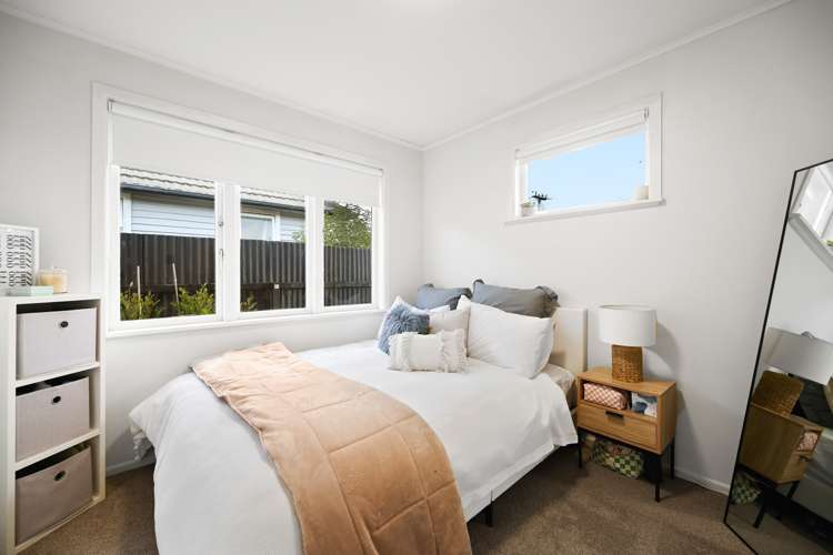 6 Barrie Crescent Silverdale_8