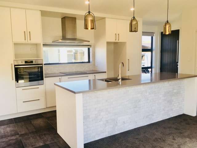 38 Franks Way Papamoa_1