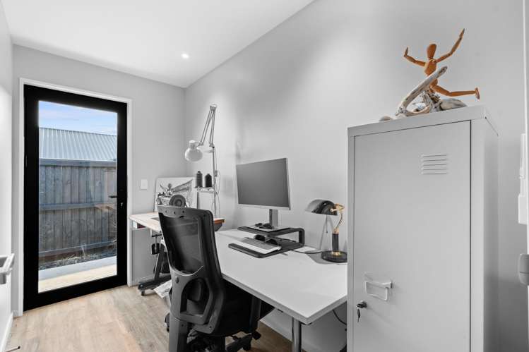 44 Candlesticks Crescent Lincoln_20