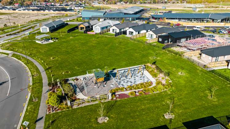 3 Meadow View Drive Belfast_14