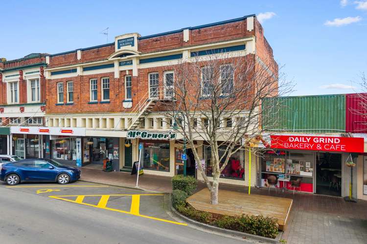 McGruers, Broadway Marton_8