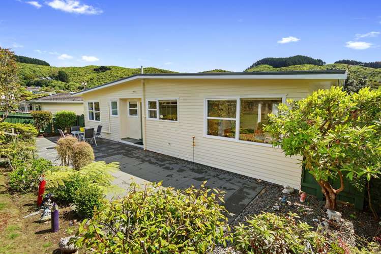 8 Fitzwilliam Terrace Tawa_13