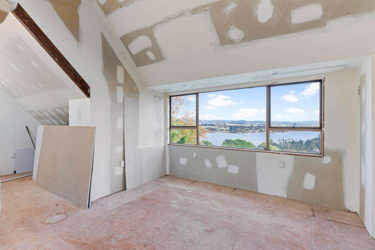 71 Attwood Road Paremoremo_10