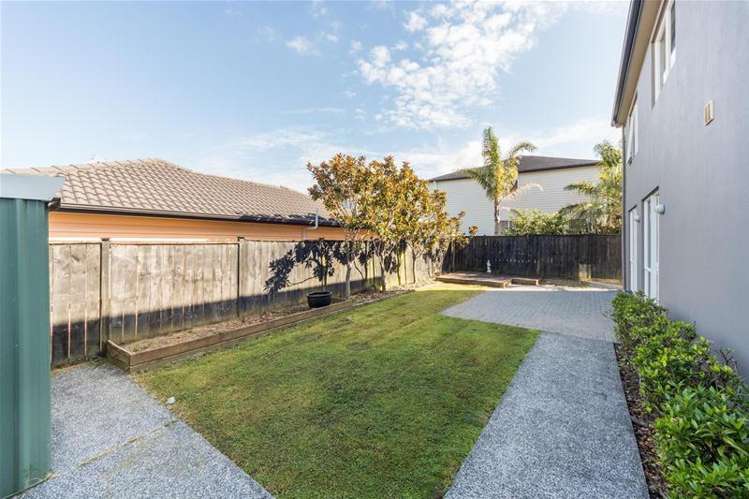 10 Stamford Crescent Flat Bush_9