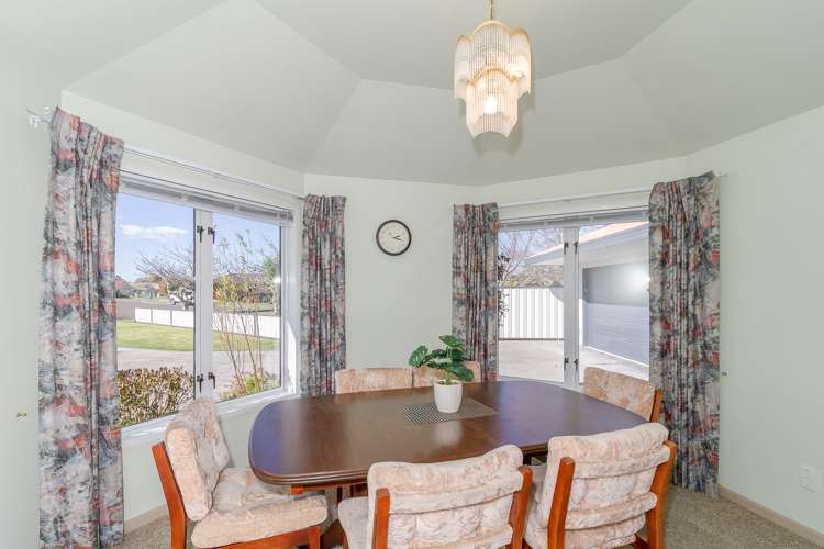 17 Knightsbridge Place Taradale_6