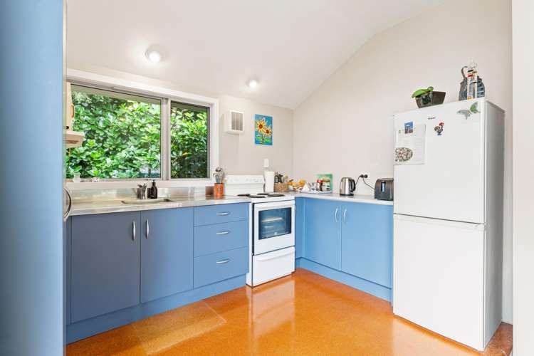 17 Deerness Crescent Algies Bay_27
