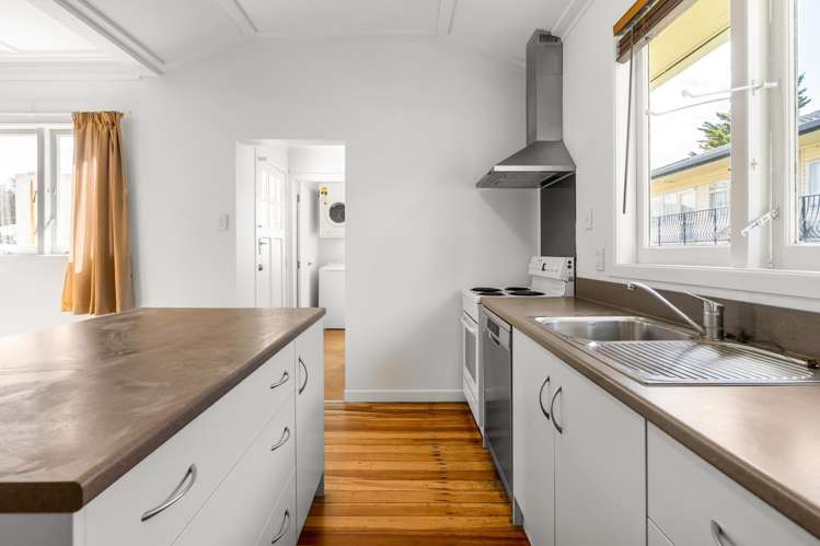 11 Fow Street Hamilton Central_14