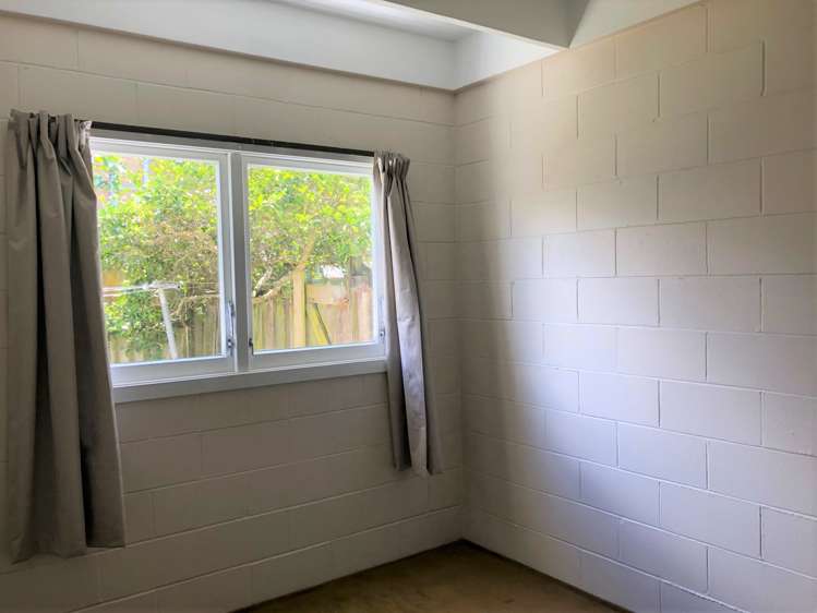 2/66 Flanshaw Road Te Atatu South_6