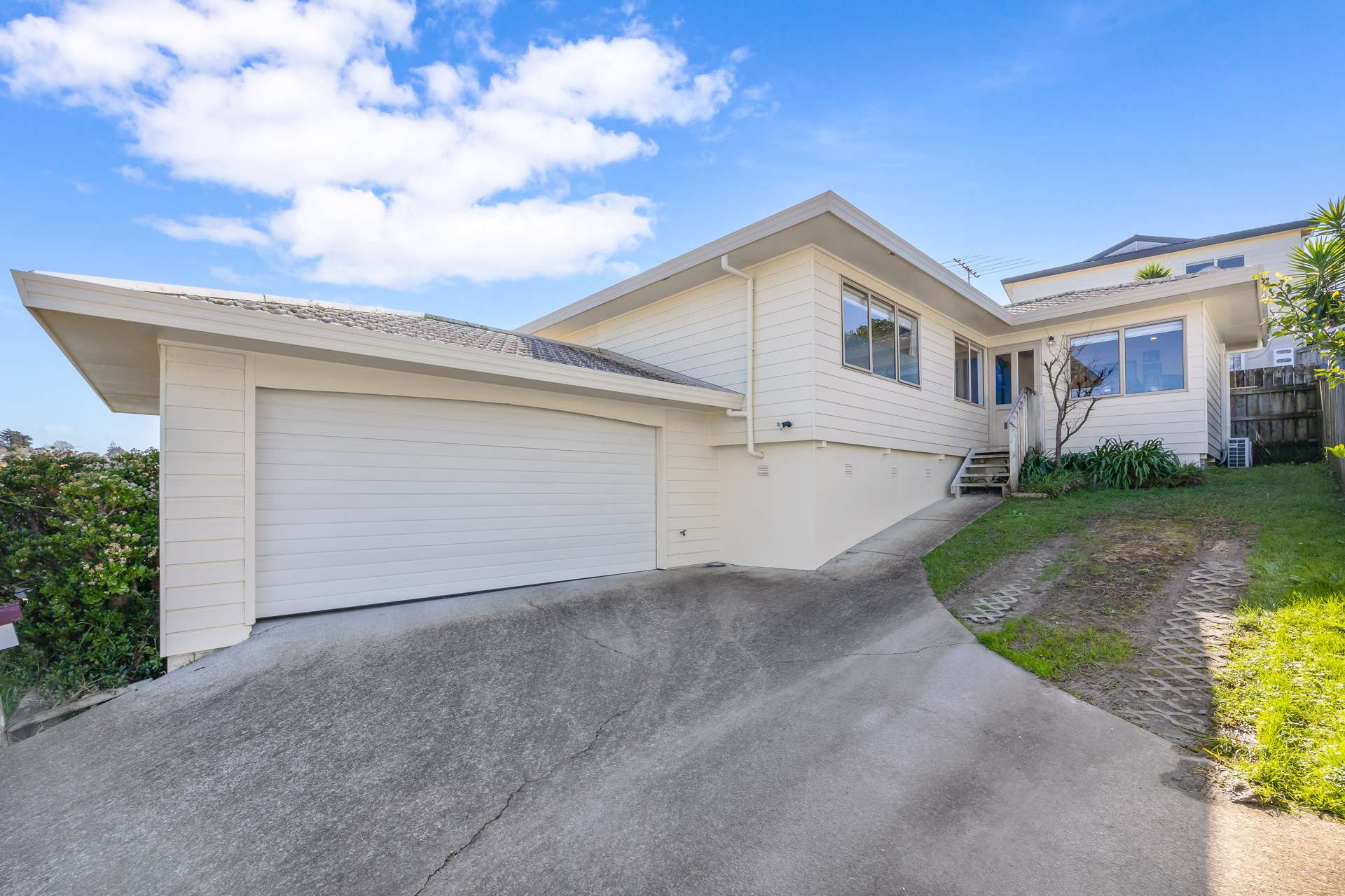 2/6 Knott Road Stanmore Bay_0