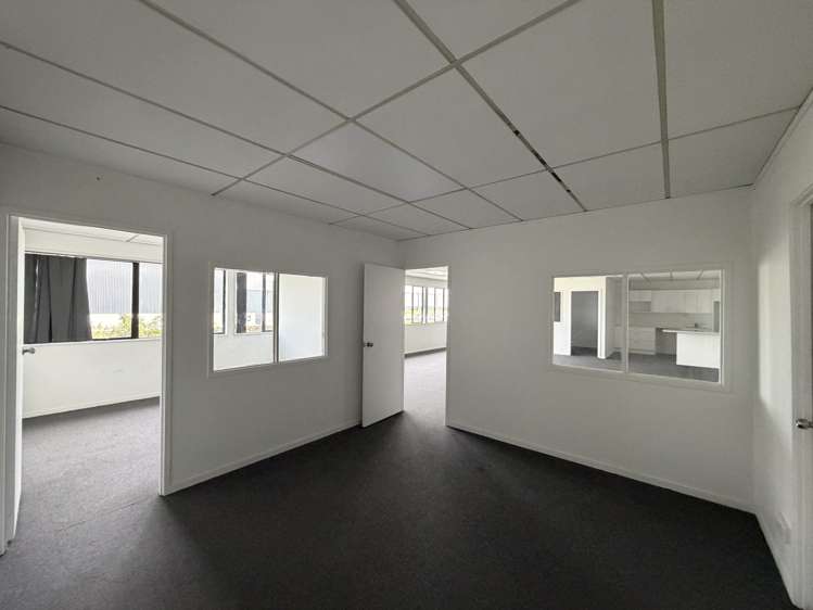 First floor, 3/2 Lady Ruby Drive East Tamaki_5