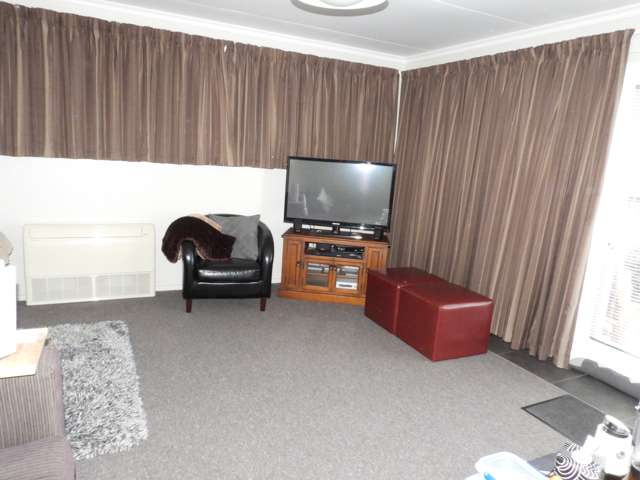 77 Bledisloe Street Kurow_4