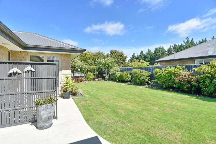 5 Orewa Close Parklands_31