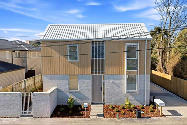 1-4/23 Dickens Street Addington_13