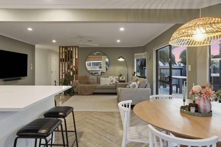 66 Ocean Crest Papamoa_8
