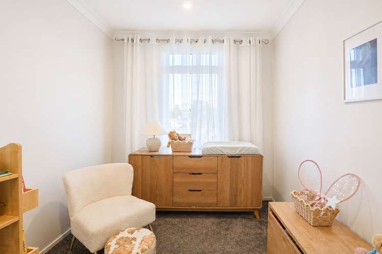 147 Devon Street West Hillcrest_12