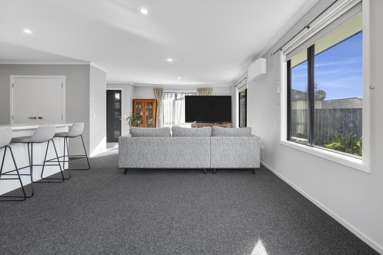 23 Malone Crescent_4