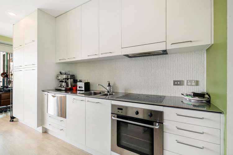 914/30 Beach Road Auckland Central_8