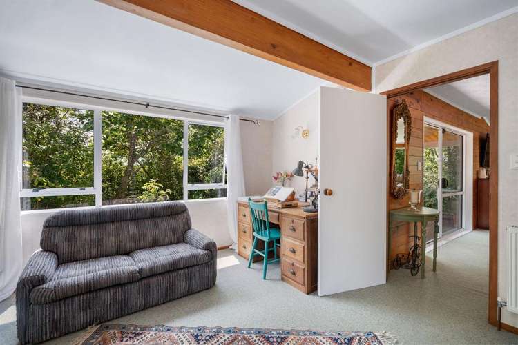 1849 Manawahe Road Manawahe_16