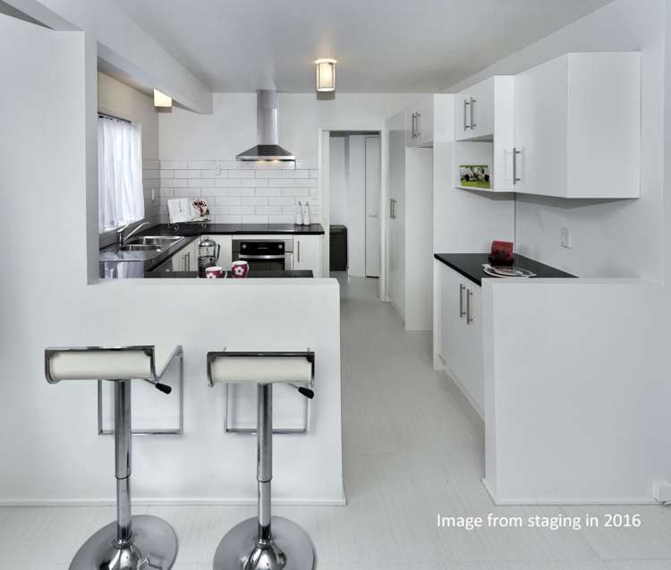 2/14 Kelkirk Street Kelston_7