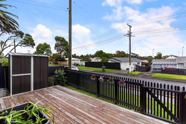 Smart, Sleek & Set in Bayview!