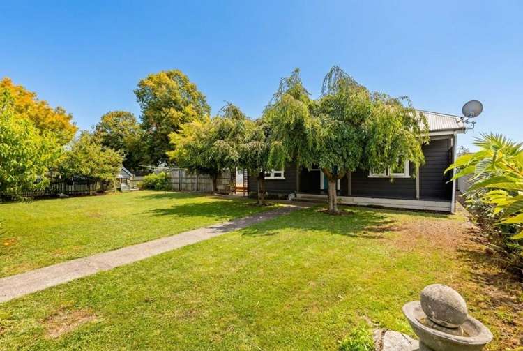 1200 Caroline Road Mayfair_16