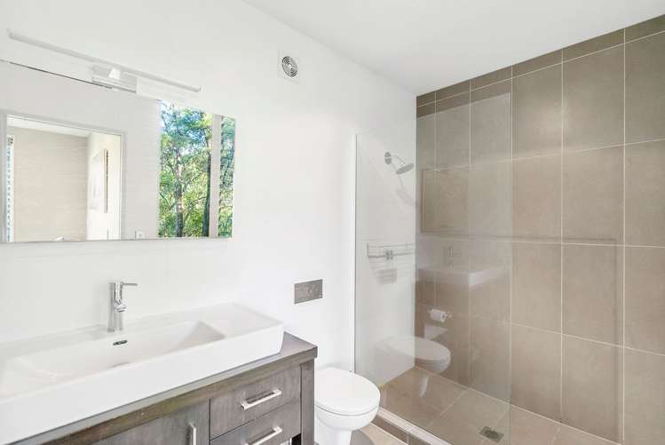 9 Herrings Cove Place Titirangi_13