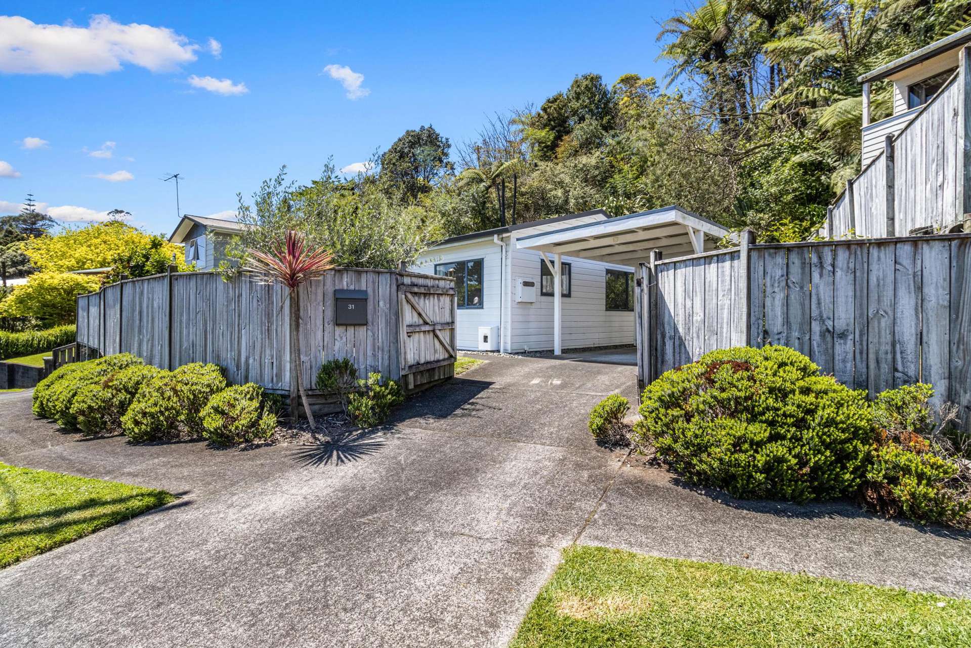31 Beaumont Crescent Frankleigh Park_0