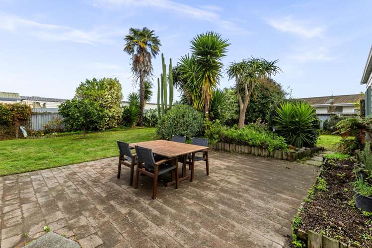 32 Skerrett Crescent Tamatea_10
