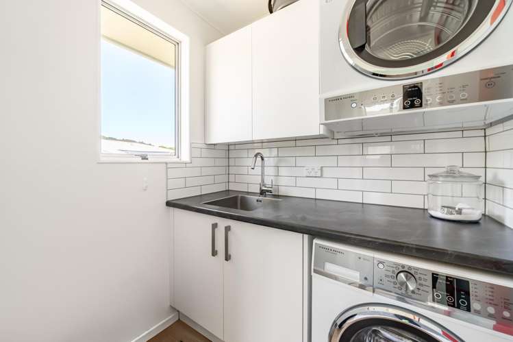 3 Newburn Grove Wainuiomata_11