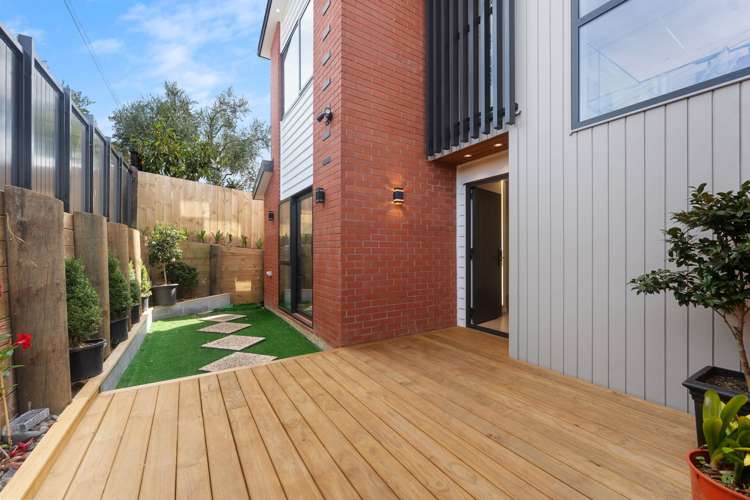 99 Sylvan Avenue Northcote_15