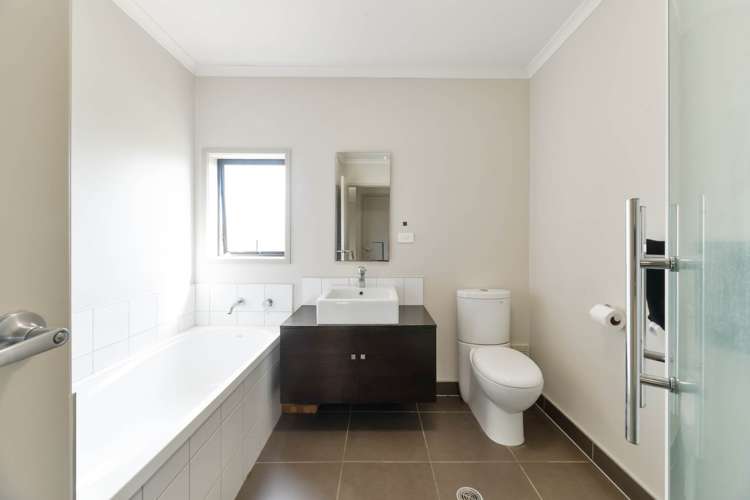 230/172 McLeod Road Te Atatu South_6